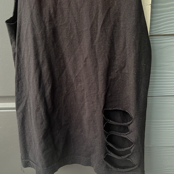 Dangerous But Fun Sleeveless Tee - Picture 4 of 5